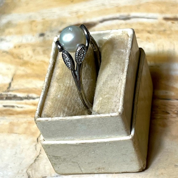 PANDORA Vintage Pearl Sterling Silver Ring - Picture 4 of 7